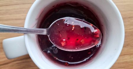 Babcie wiedziały, co dobre. Jedz miseczkę dziennie, a jelita odczują ulgę