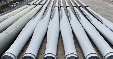 Nawet 200 osób na bruk. Zwolnienia grupowe u producenta łopat do turbin wiatrowych