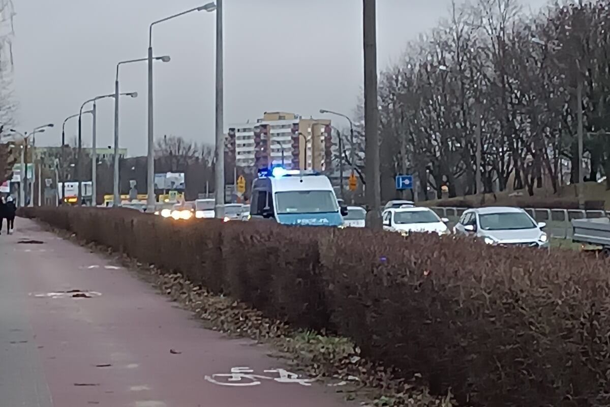 Policja na al. Smorawińskiego