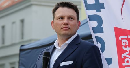 "Patologia". Mentzen uderza w lekarzy. "Lambo zamiast Porsche"