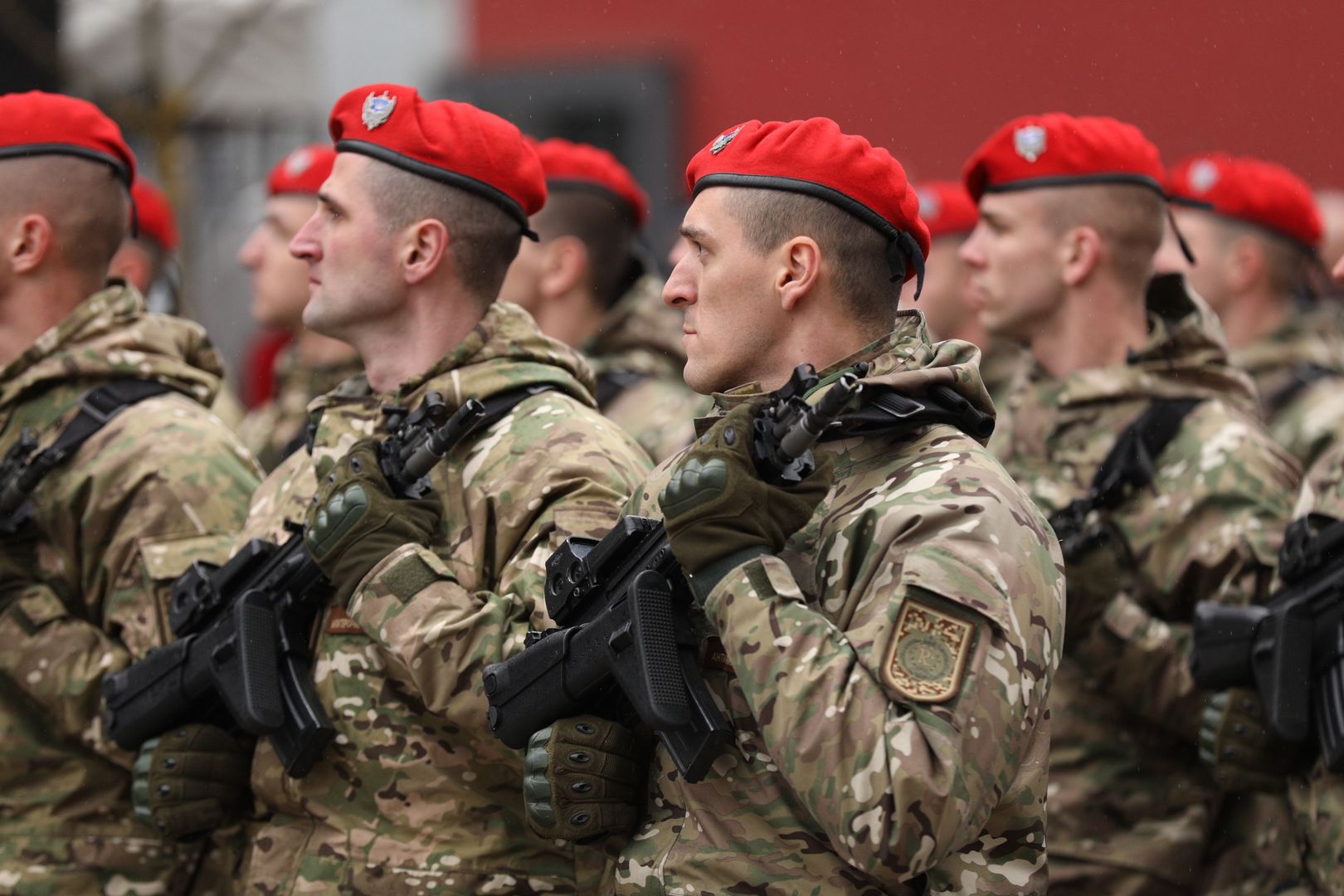 Na Bałkanach może dojść do konfliktu - ostrzega "Die Welt". Na zdjęciu żołnierze Republiki Serbskiej 