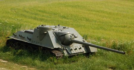 SU-100 nadal gotowe do walki. 80-letnie niszczyciele czołgów ciągle w służbie