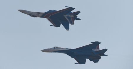 Zderzenie dwóch Su-35 w Rosji. Jeden pilot miał zginąć