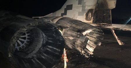 Pijany kapitan wjechał volkswagenem w myśliwiec MiG-29