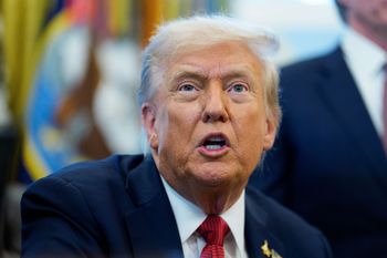 Trump wzywa do aresztowania burmistrza Chicago