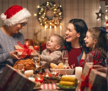 Boże Narodzenie – tradycje, zwyczaje i symbole w Polsce i na świecie