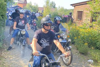 Wielkopolski rajd starych motocykli 2025. Przyjechały do Osiecznej