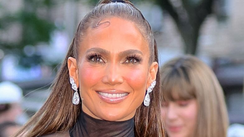 Jennifer Lopez pokazała się bez GRAMA MAKIJAŻU! Tak naprawdę wygląda o poranku (FOTO) 