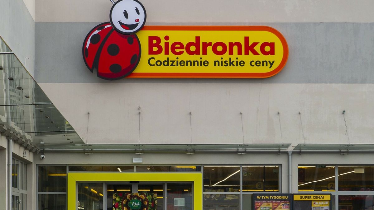 Kolejne podwyżki wynagrodzeń dla pracowników sieci Biedronka 