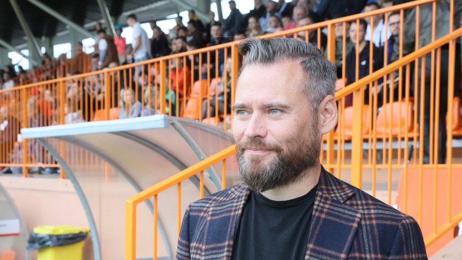 Mecz KTS Wesz?o - Oskar Przysucha
Fot. Wojciech Olkusnik/East News,  Warszawa, 14.10.2023. Mecz KTS Weszlo - Oskar Przysucha w hali sporotwej Hutnik przy Marymonckiej.
N/z: Krzysztof Stanowski
Wojciech Olkusnik