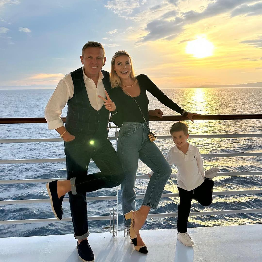 Izabela Janachowska i Krzysztof Jabłoński z synem