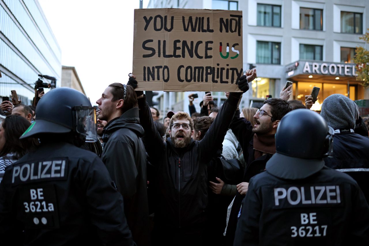  Kolejna noc propalestyńskich zamieszek w Berlinie, ponad 170 aresztowanych