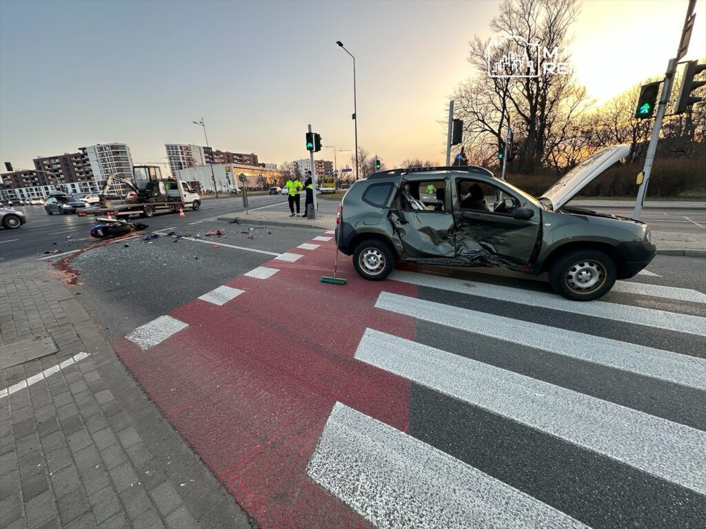 Śmiertelny wypadek w Warszawie. Motocyklista nie żyje