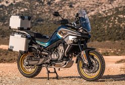 CFMoto MT800 to pierwszy motocykl turystyczny tej marki. Napędza go silnik KTM-a