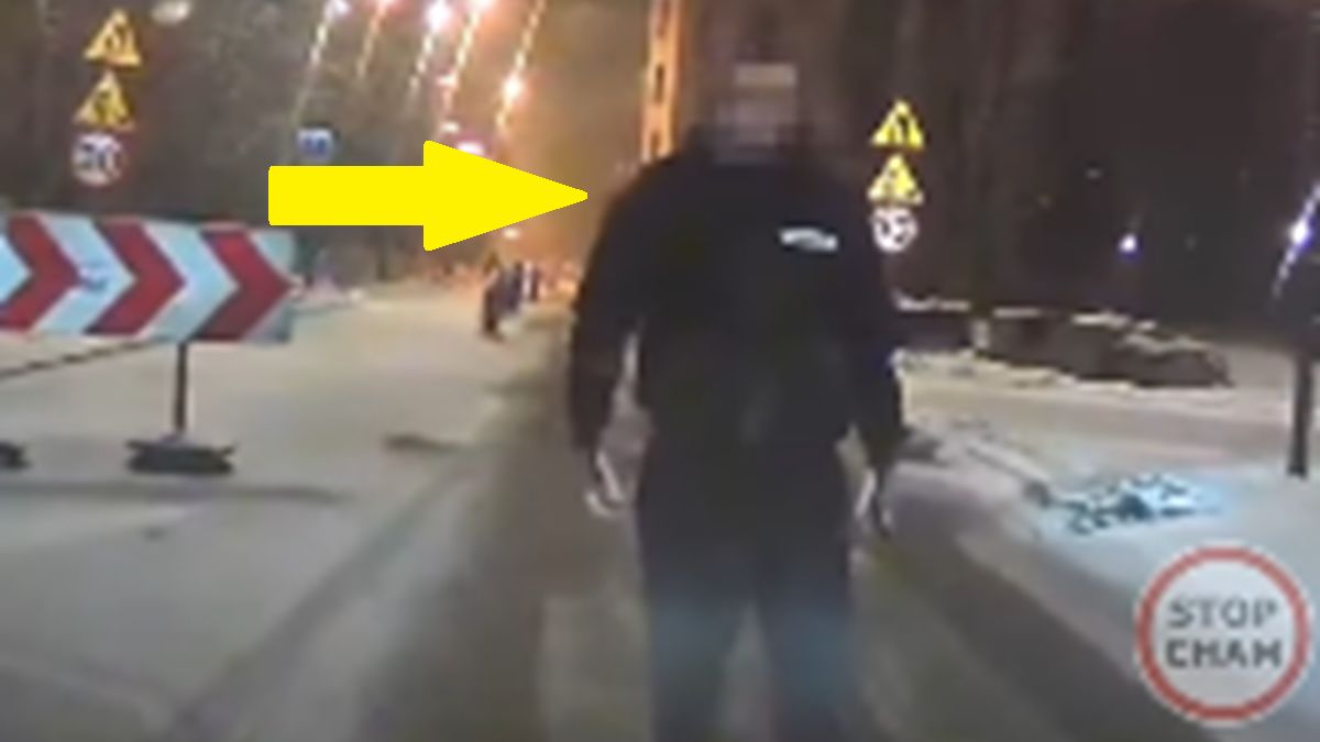 Mężczyzna zatrzymał auto w Łodzi.