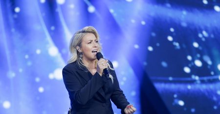 Katarzyna Cerekwicka zaśpiewała dla Ukrainy. Oto jak wyglądała