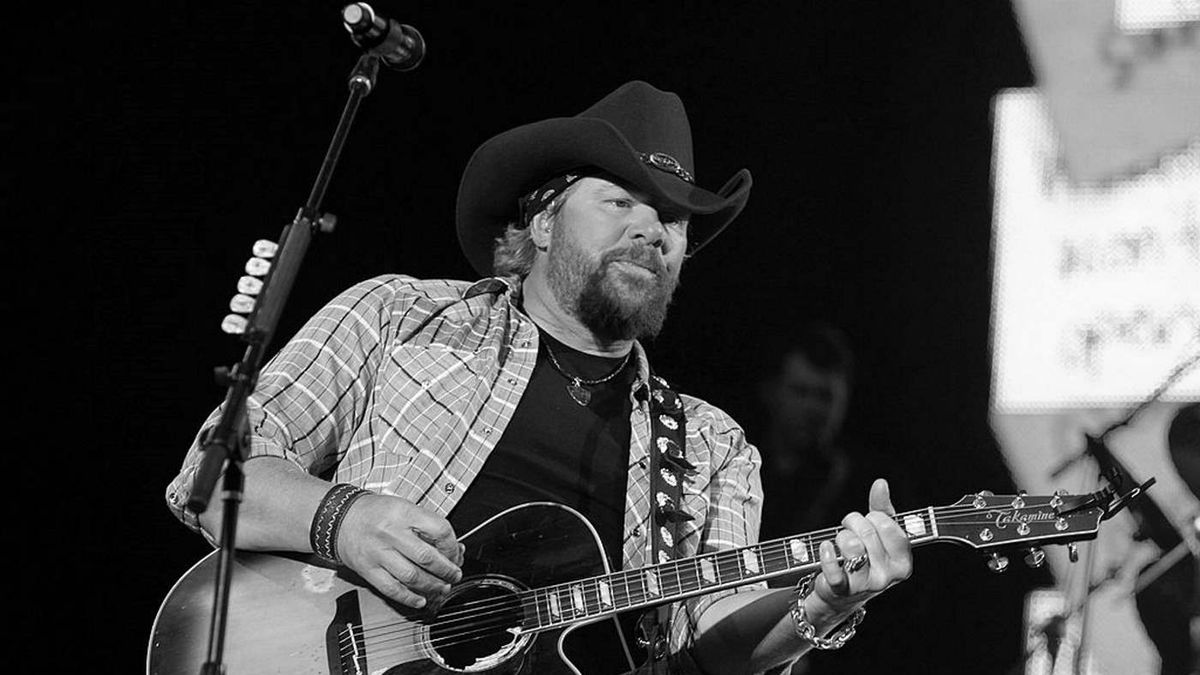 Muzyk zmarł na raka żołądka. Jakie są pierwsze objawy choroby?