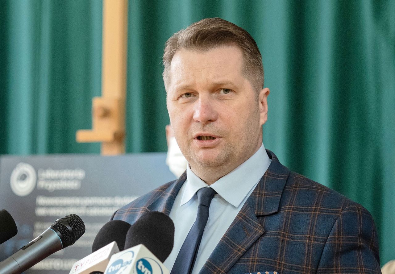 Skrócenie nauki zdalnej? Czarnek zapowiada