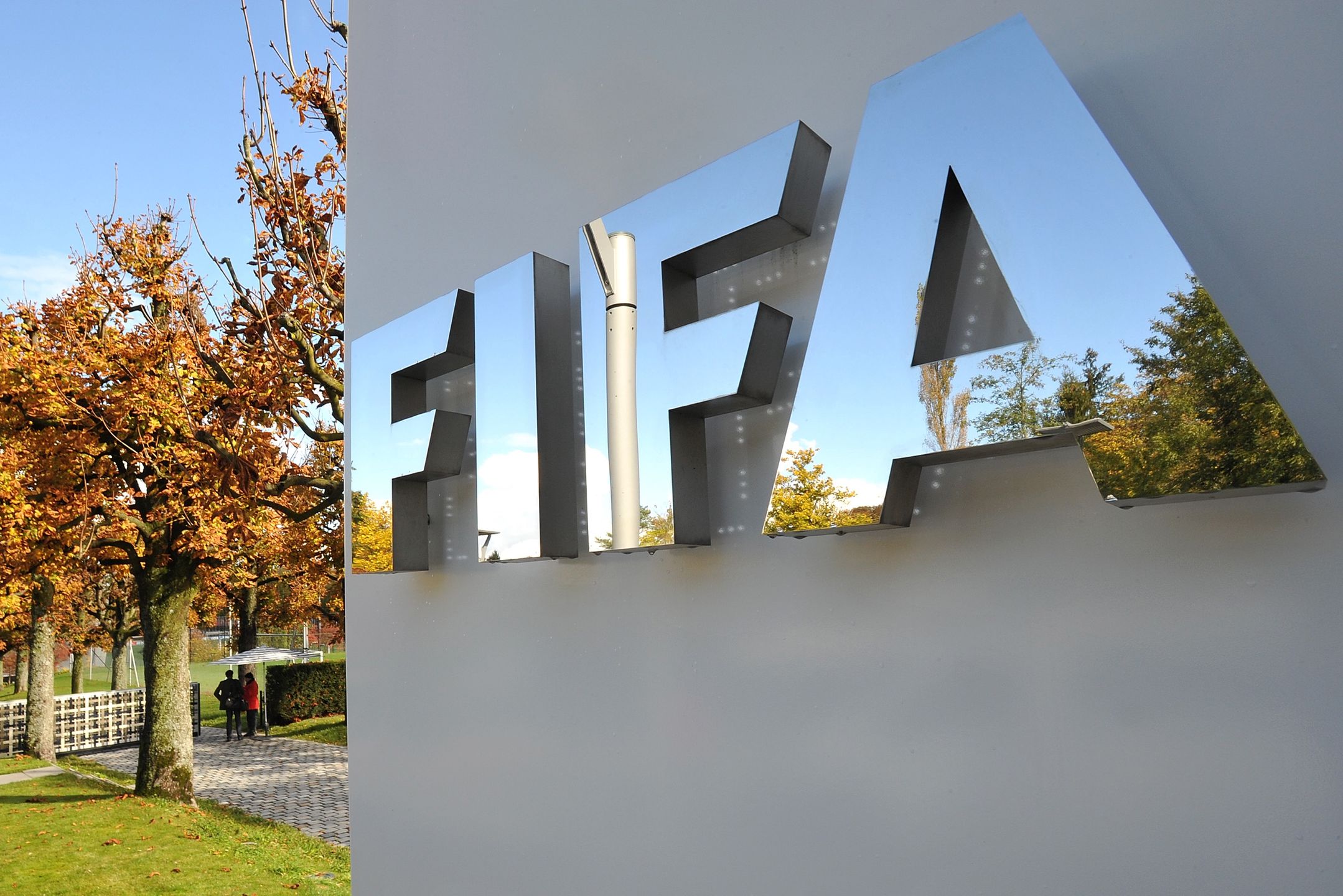FIFA zawiesiła Rosję 