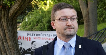 Wraca sprawa Juszczyszyna. Sędzia zażądał przywrócenia go do pracy
