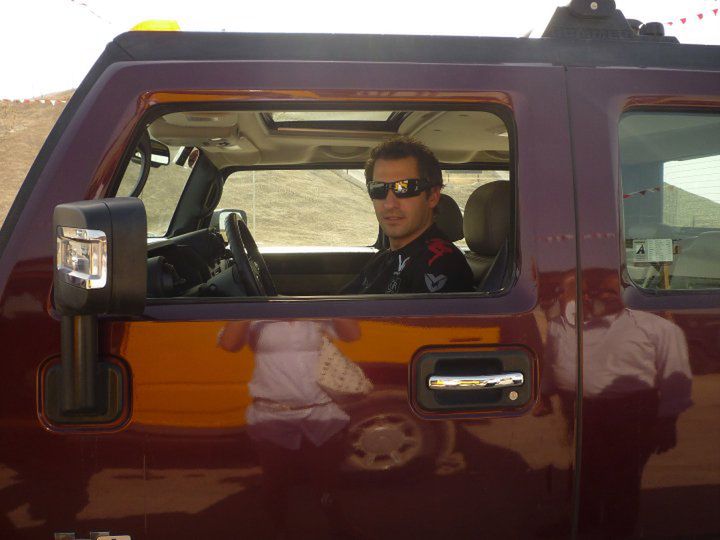 Timo Glock w Hummerze H2