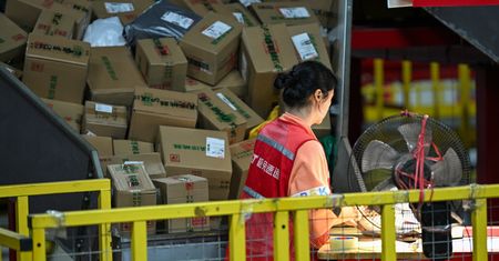 Bilion dolarów nadwyżki. Padł rekord. "Chiny właśnie nas zalewają"