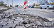 Wraca zmora polskich kierowców, ale też i samorządów. To będzie drogi "sezon dziur"