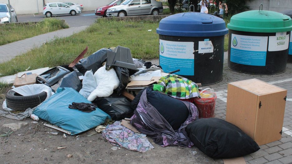 ŚMIETNISKO NA LECHICKIEJ
