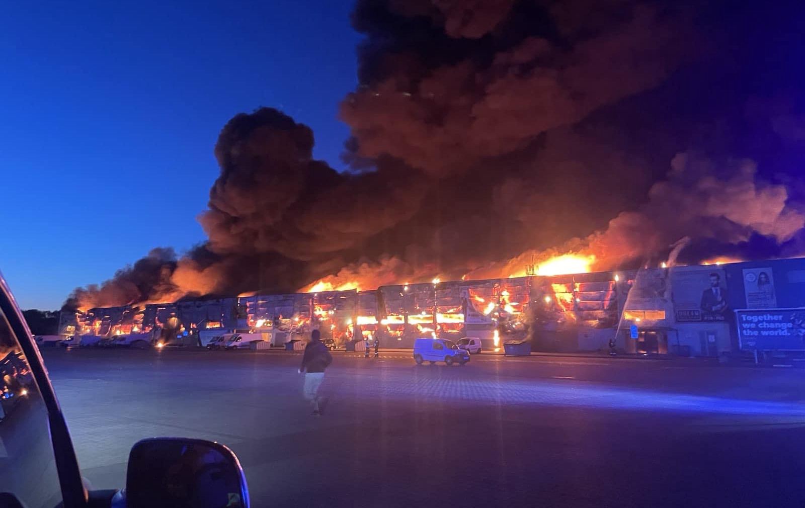 Katastrofa na Marywilskiej 44. Oficer PSP: Zrobić taki pożar to sztuka