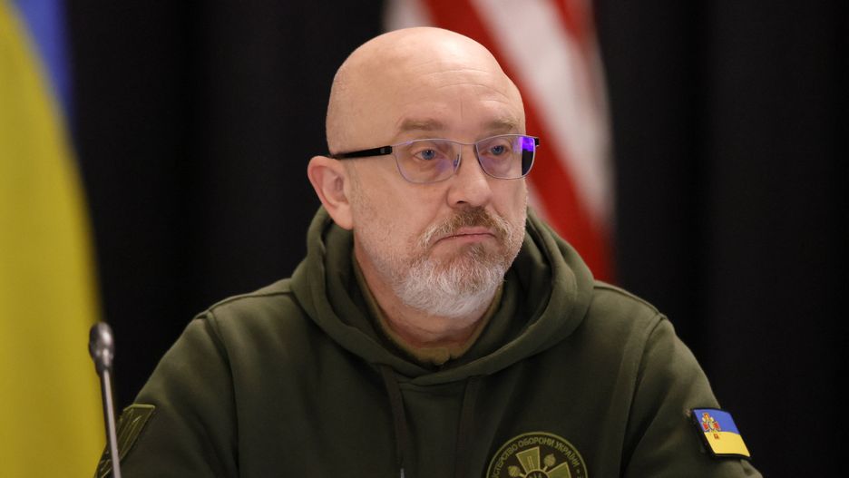 Ukraine Defense Contact Group at US Air Base in Ramstein
epa10417616 Ukrainian Minister of Defense Oleksii Reznikov attends the third meeting of Ukraine Defense Contact Group at the US Air Base in Ramstein, Germany, 20 January 2023. The US Secretary of Defense Austin has invited Ministers of Defense and senior military officials from around the world to Ramstein to discuss the ongoing crisis in Ukraine and various security issues facing US allies and partners.  EPA/RONALD WITTEK 
Dostawca: PAP/EPA.
RONALD WITTEK