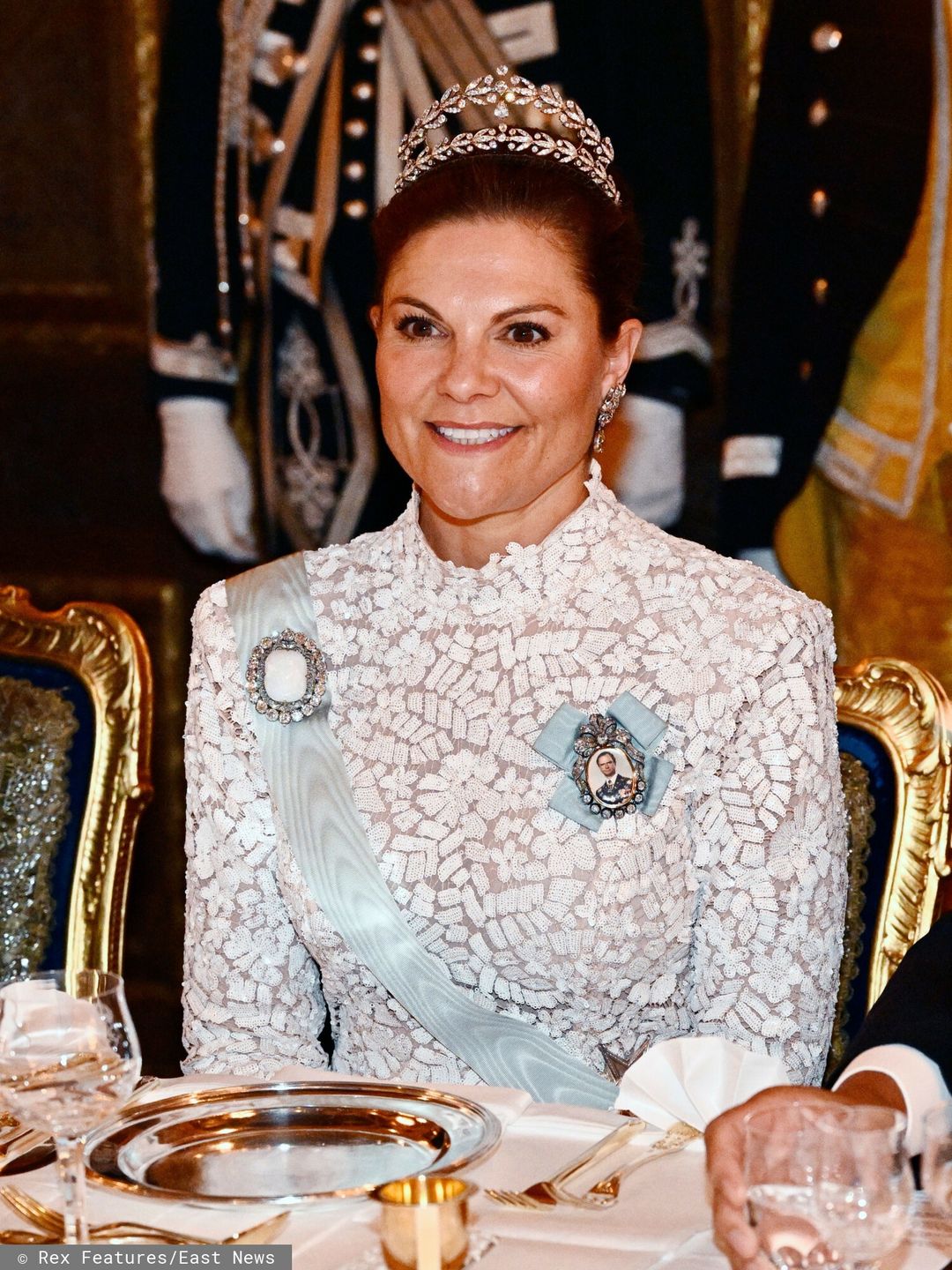 Księżniczka Wiktoria w sukni z sieciówki