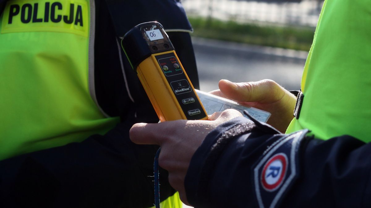 Policja będzie masowo badała kierowców, czy nie kierują pod wpływem alkoholu lub podobnie działającego środka