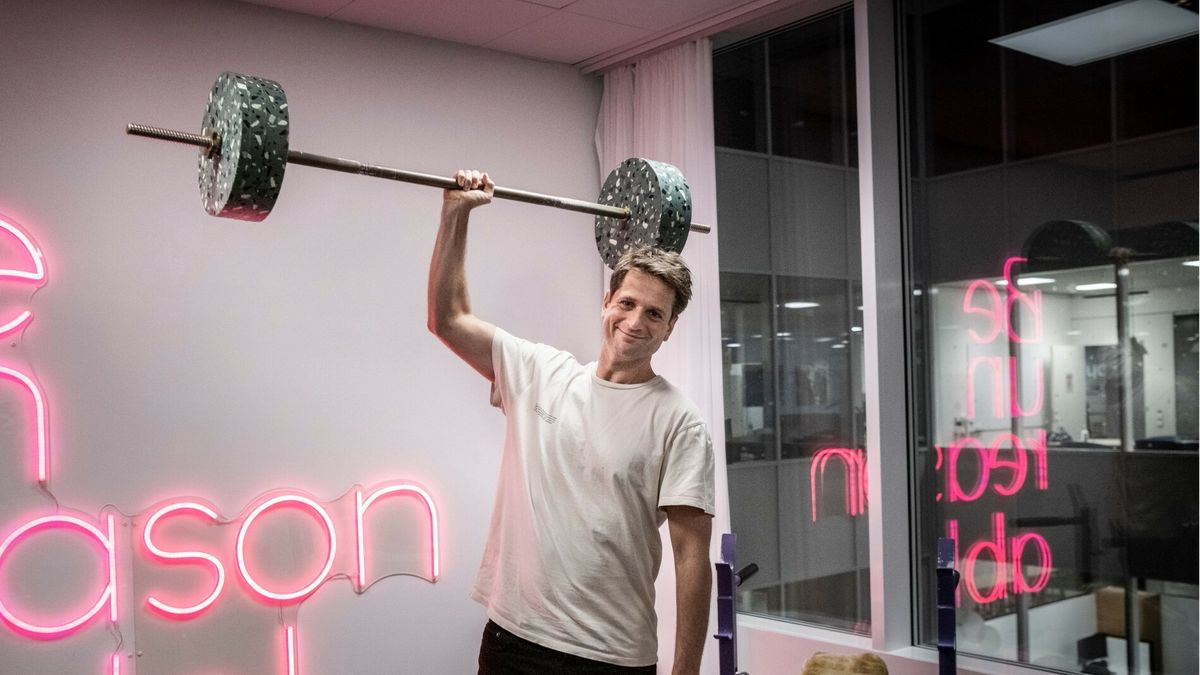 Sebastian Siemiatkowski - prezes firmy KlarnaMandatory Credit: Photo by IBL/Shutterstock (11746060f)  Sebastian Siemiatkowski, CEO and founder of Klarna, photographed at the headquarters in Stockholm, Sweden  Sebastian Siemiatkowski photoshoot, Stockholm, Sweden - 29 Jan 2021IBL/Shutterstock