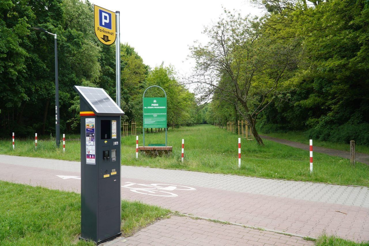 Nowe parkomaty stanęły na obrzeżach parku na Zdrowiu. Zaczną działać 1 czerwca