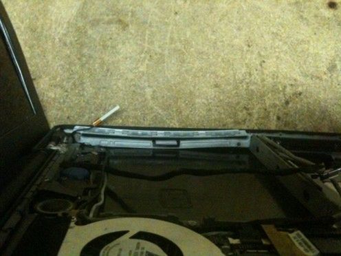 Krótka historia MacBooka, którego przejechał samochód 2