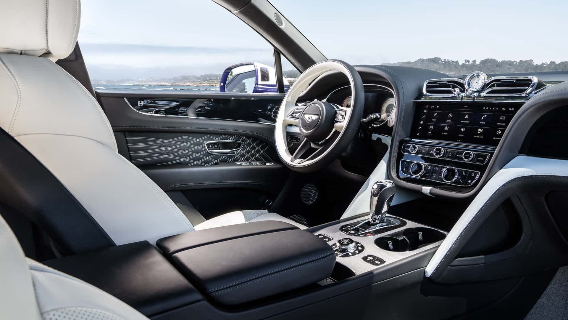 Bentley Bentayga EWB Mulliner
