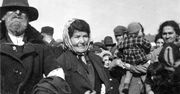 Konin: Żydzi na stracenie pędzeni przez hitlerowców. Jedyne takie zdjęcie