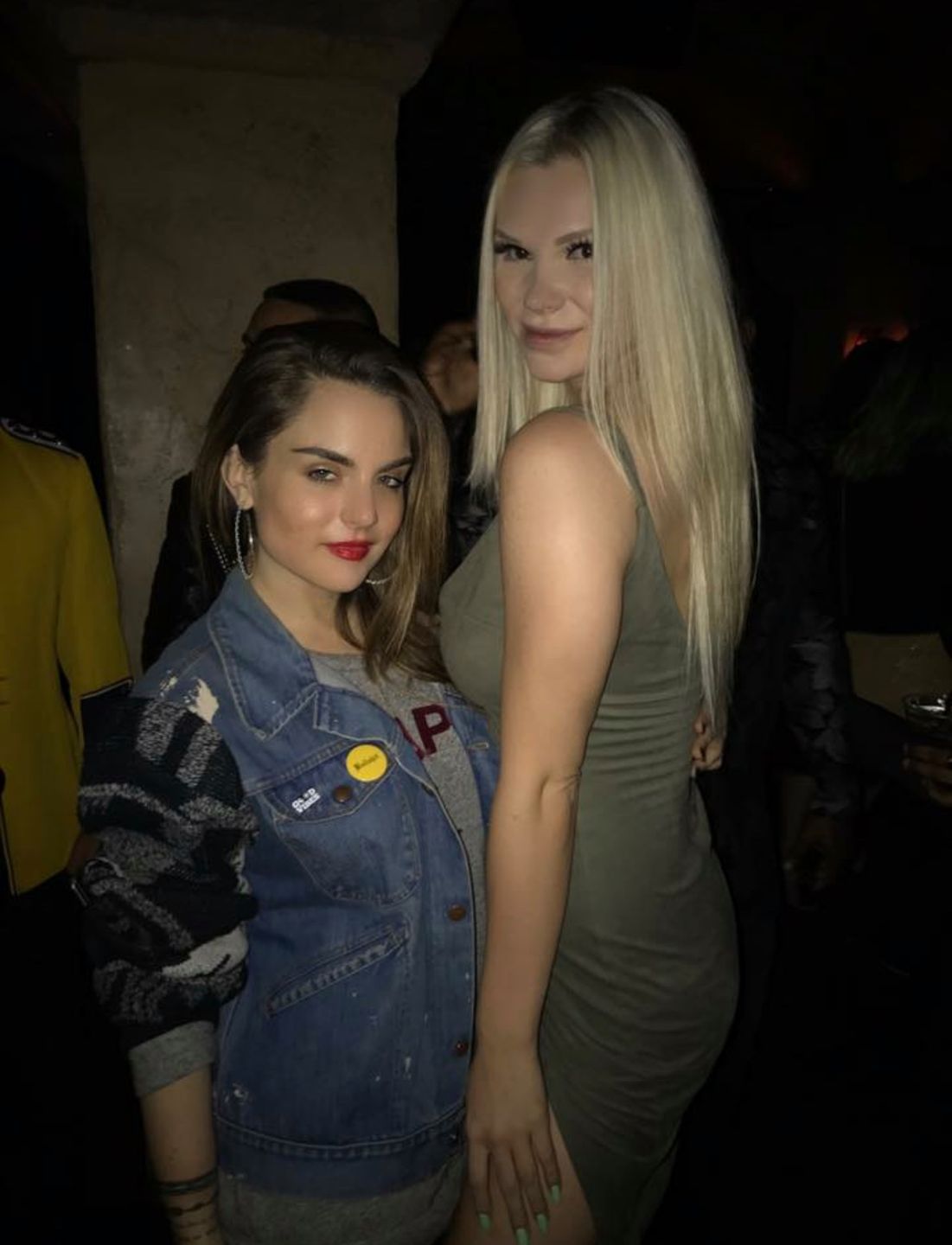 Jojo  & siostry Oliferuk w Los Angeles