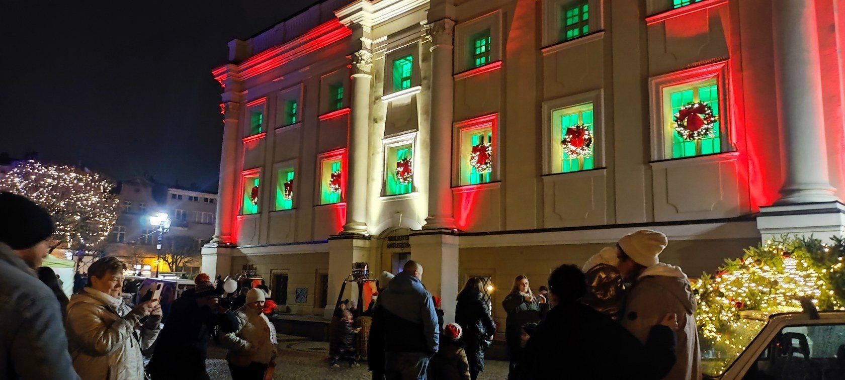 Jarmark świąteczny na rynku w Lesznie 2025