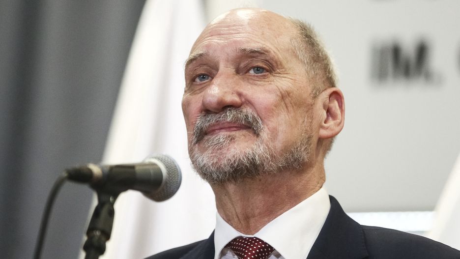 Wybory 2020. Antoni Macierewicz ocenia Trzaskowskiego. "Ma drugie oblicze"