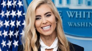 Rzeczniczka Trumpa z debiutem pełnym wpadek. Ekspert wyłapał osobliwe sygnały