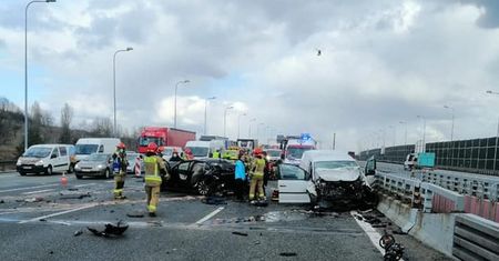 Śląskie. Koniec utrudnień po wypadkach na autostradzie A4 w pobliżu Sośnicy