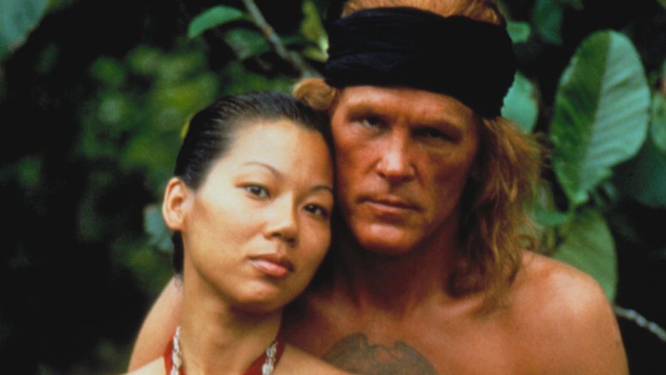 Po�egnanie kr�la
Farewell to the King
film przygodowy, USA 1989
re�. Milius John
scena z: Nick Nolte, Marilyn Tokuda
fot. AKPA