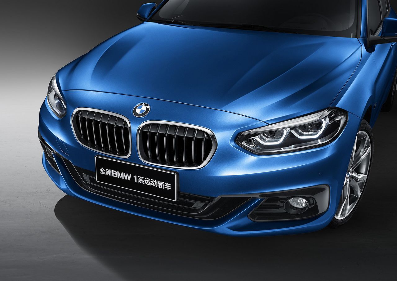 BMW serii 1 wykorzystuje płytę podłogową Mini, co oznacza napęd na przód.