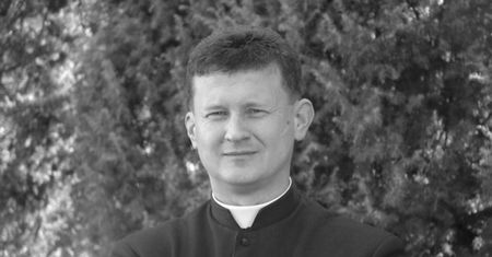 Zginał, gdy jechał na mszę św. Wierni wspominają ks. Marka