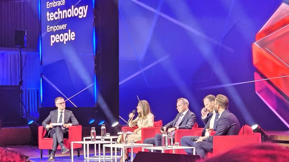 Rywalizacja o talenty nabiera tempa, a centra usług na świecie przechodzą od prostych procesów do roli cyfrowych centrów decyzyjnych. 