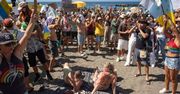 Protesty na europejskich wyspach wymykają się spod kontroli. Pokazywali turystom środkowe palce i krzyczeli, że cuchną