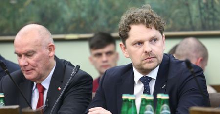 Polski kandydat na unijne stanowisko z problemami. PE zapalił czerwone światło