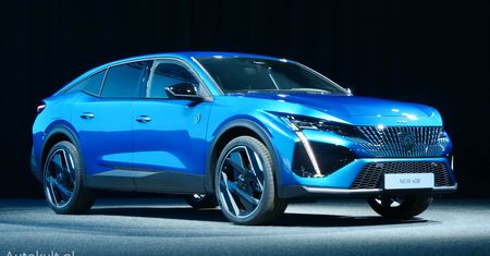 Peugeot 408 może namieszać na rynku. Spójrzcie tylko, jak wygląda!