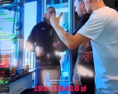 Michał Frycz dostał się do mieszkania Łatwoganga przez balkony 